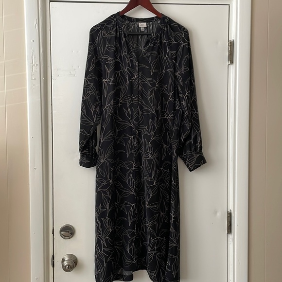 a new day Dresses & Skirts - A New Day Dress Long Sleeve Black Cream Botanical Print.
